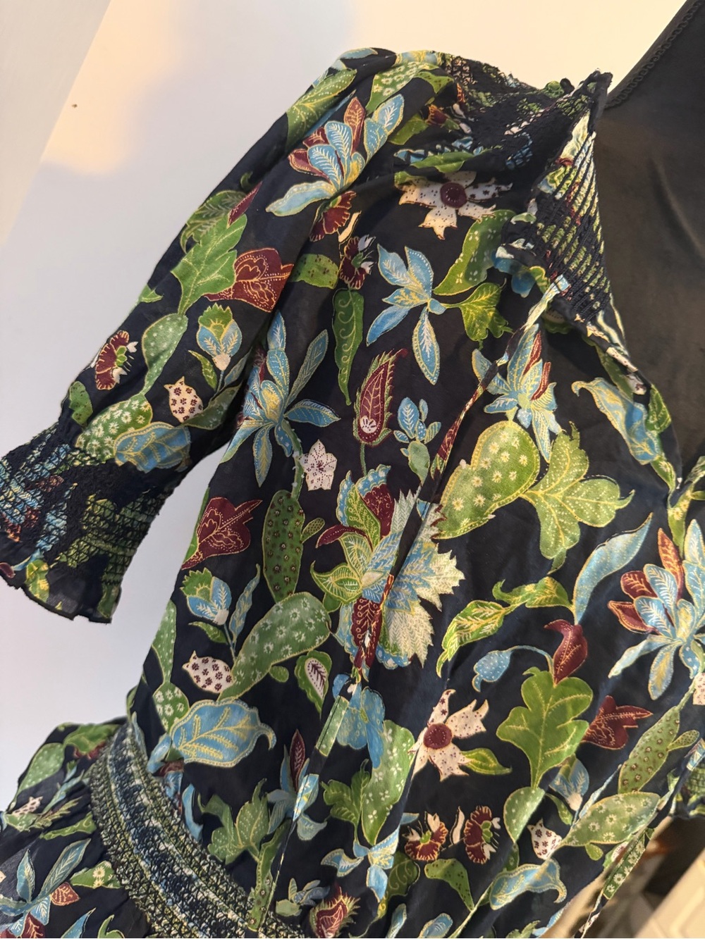 Tory Burch Black Floral Smocked Peasant Blouse Tropical Boho Print - Picture 4 of 7